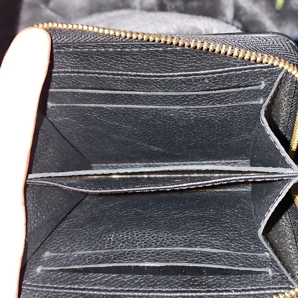 LV Compact Zipper Wallet - Picture 3 of 4